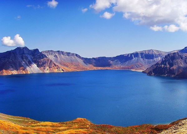 highest lakes in the world